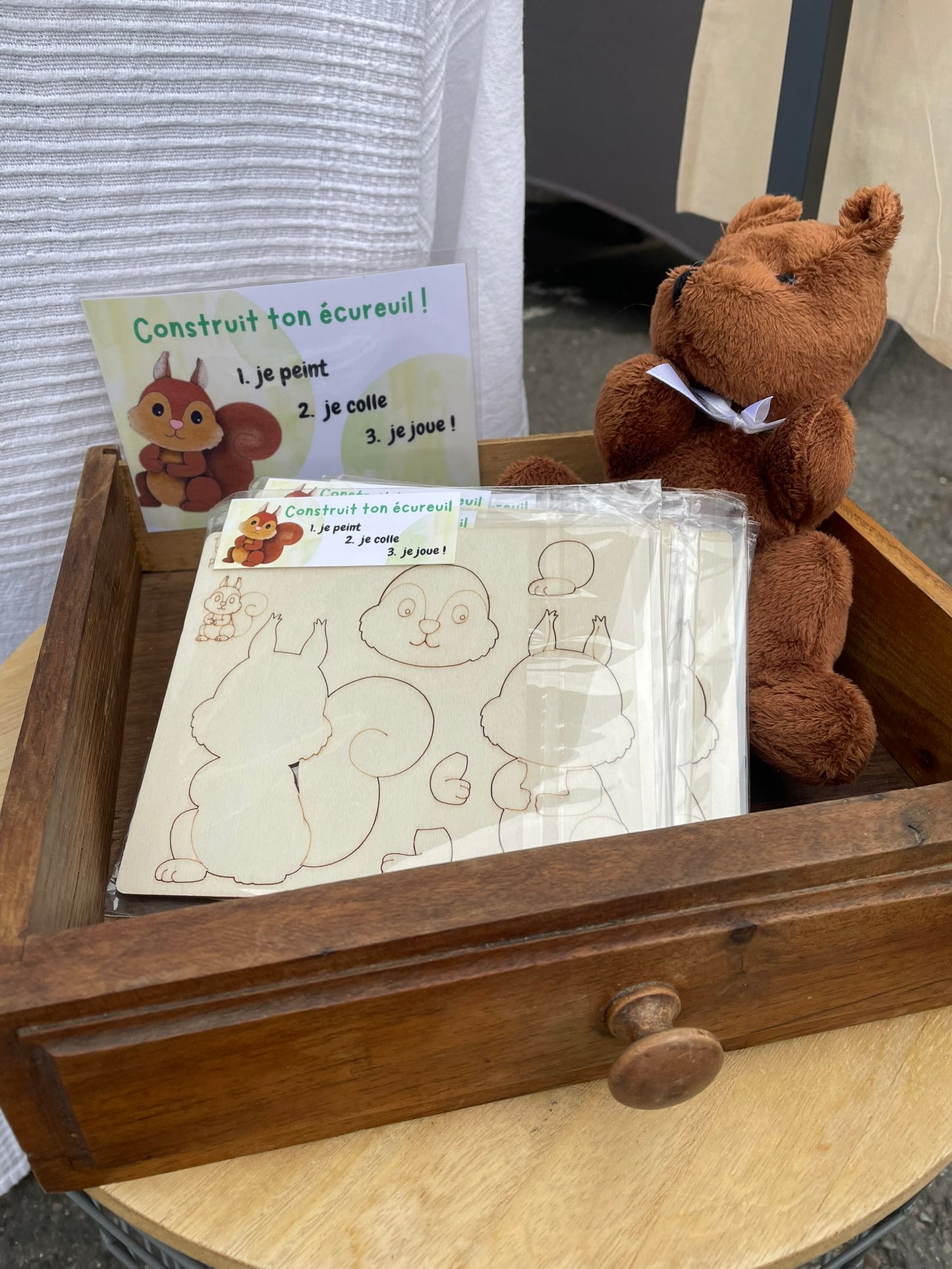 Carte écureuil en bois